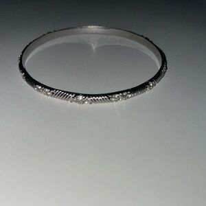 Like New Lia Sophia Delhi Silver toned bangle bracelet with cut crystals